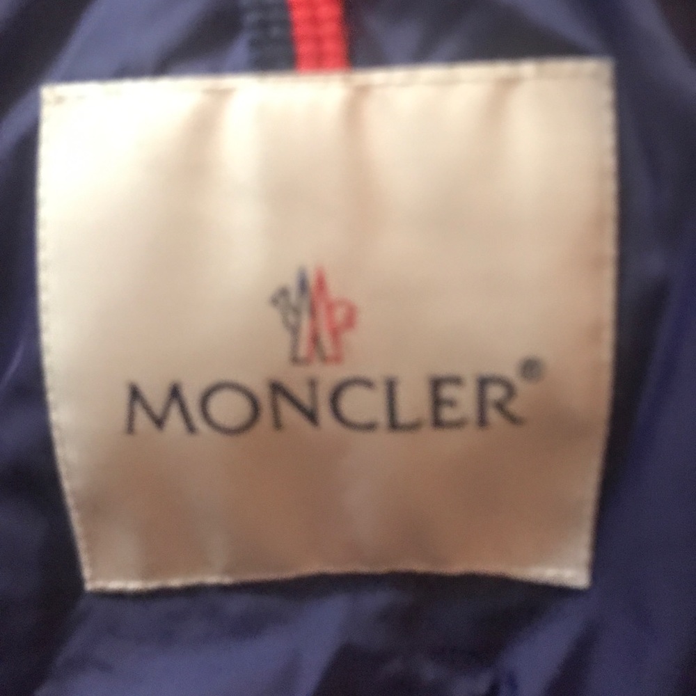 Moncler - Picture 5 of 8